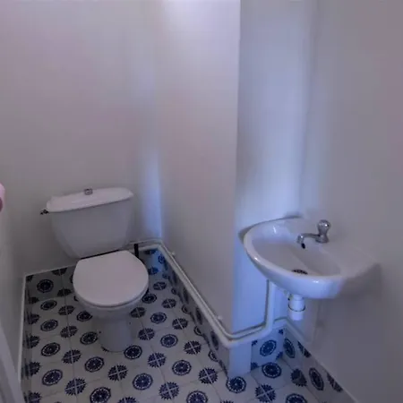 Une Experience Nimoise דירה נים